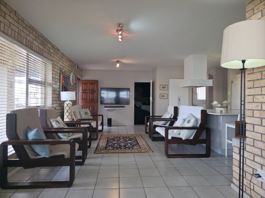 5 Bedroom Property for Sale in Ferreira Town Eastern Cape